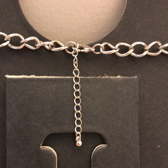 NECKLACE - Picture 3 of 4